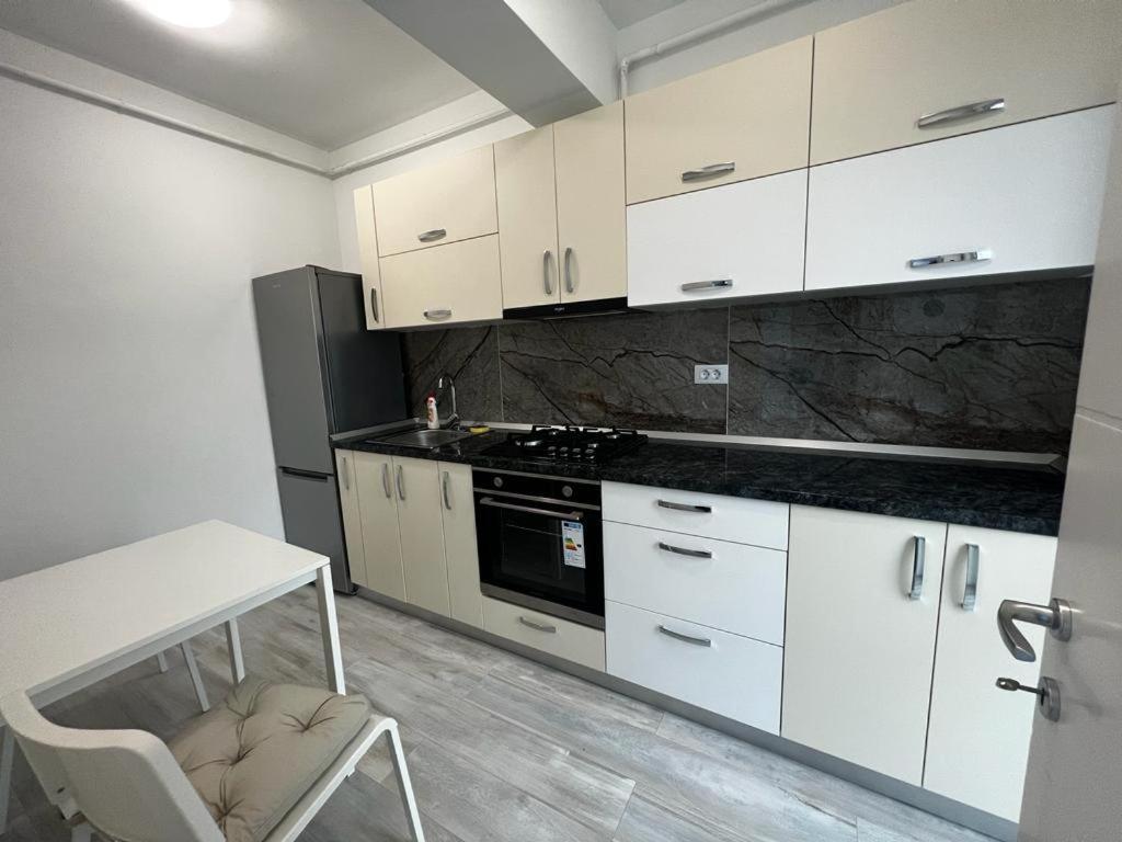 Cozy Accommodation Central City - Ιάσιο Εξωτερικό φωτογραφία